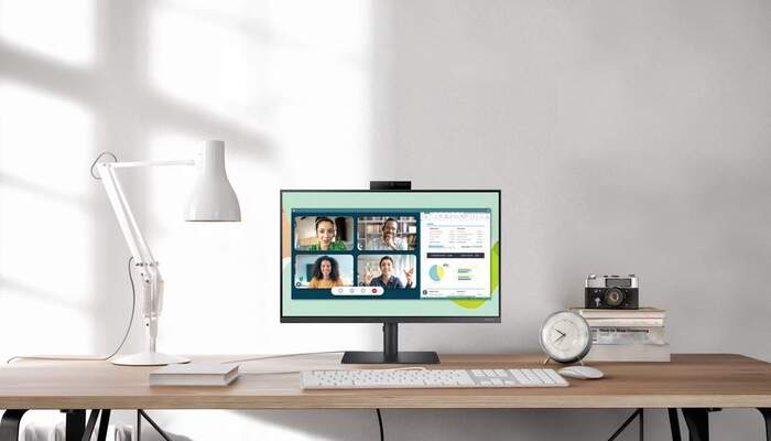 samsung-nuovo-monitor-webcam-integrata-smart-working