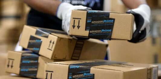 Amazon è pazza a Natale, offerte al 70% su smartphone solo oggi quasi gratis
